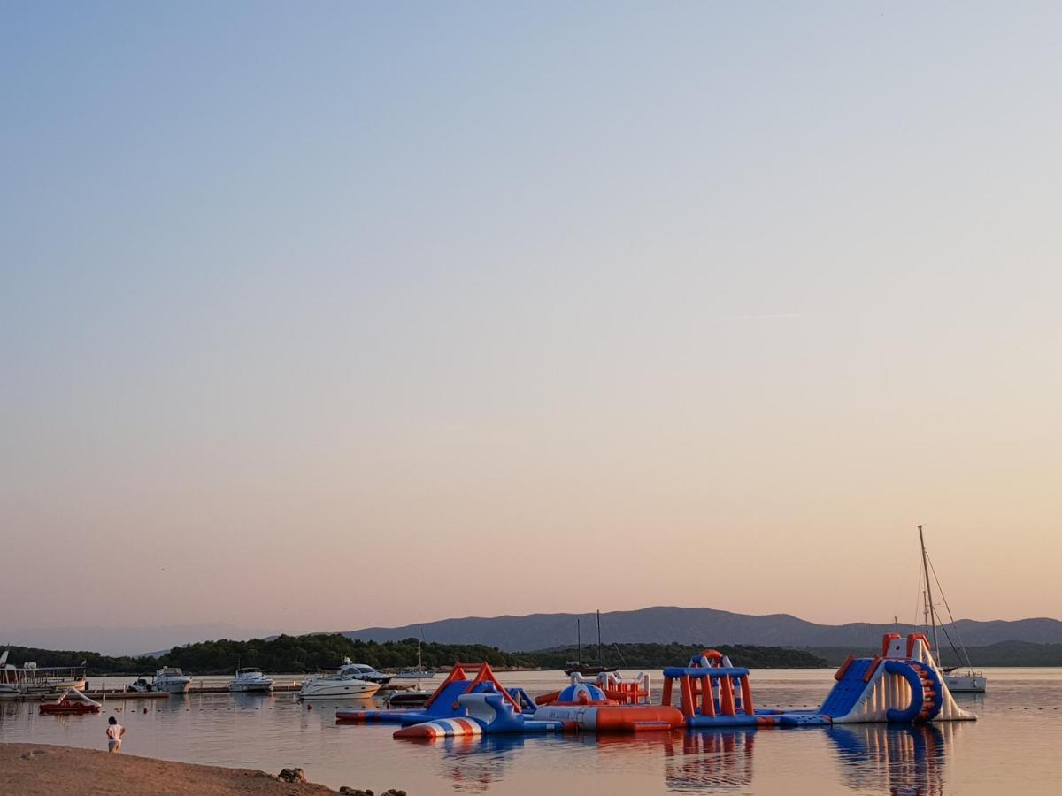Luxury Apartments Skalinada Near Beaches, Tisno - Dalmatia Dış mekan fotoğraf